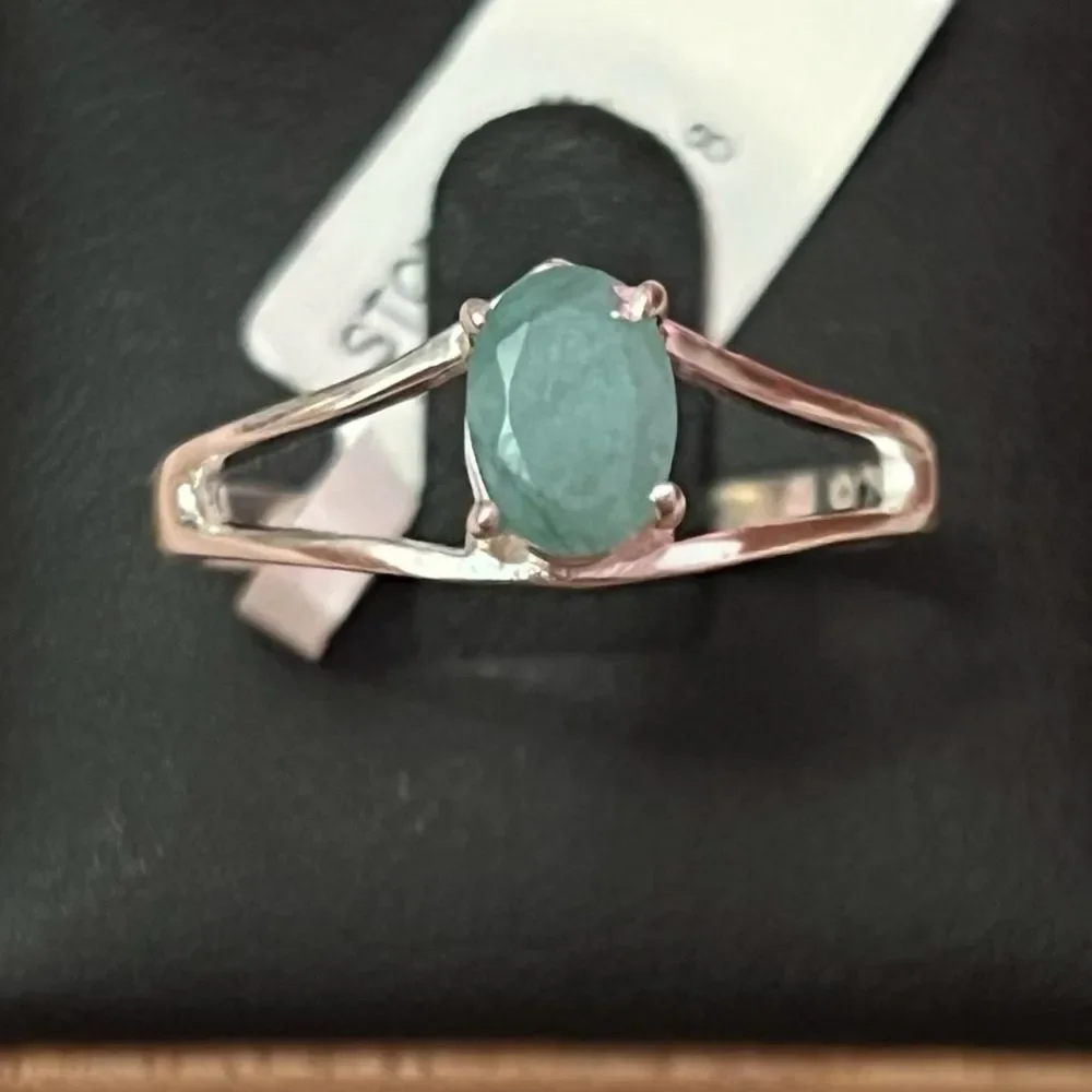 Stunning Artisan Sterling Silver Genuine Emerald Ring Size 6